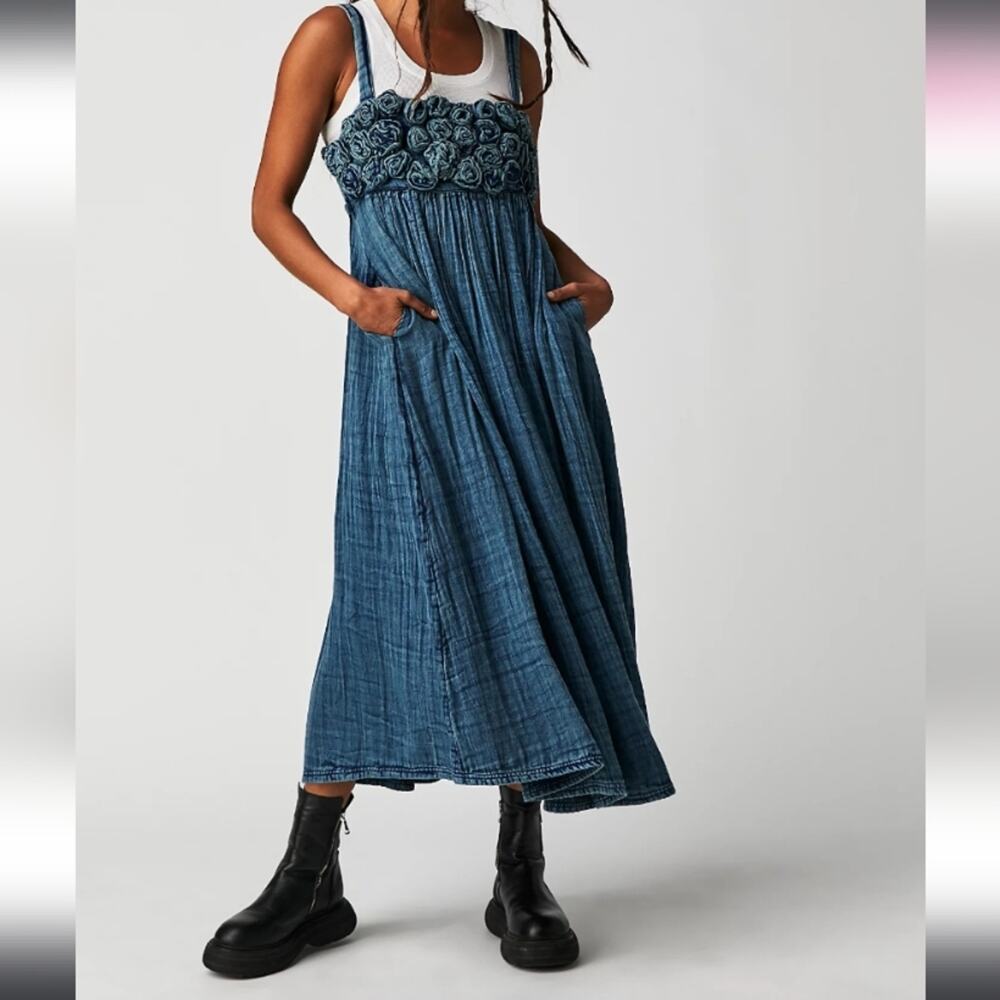 Free People Dolly Midi Dress Blue XS Smocked Tiered Boho Flowy Cottagecore - Picture 2 of 9